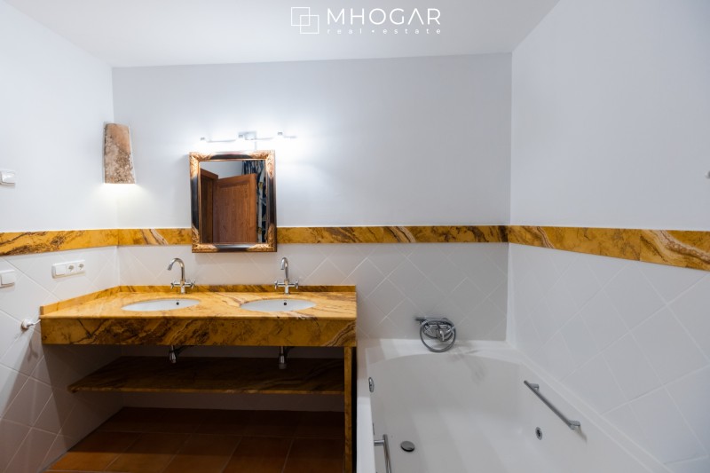 Rústica Elegancia - Casa de Campo a la venta en Benissa!